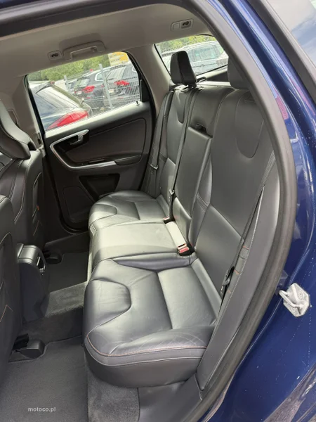 Volvo XC 60 13