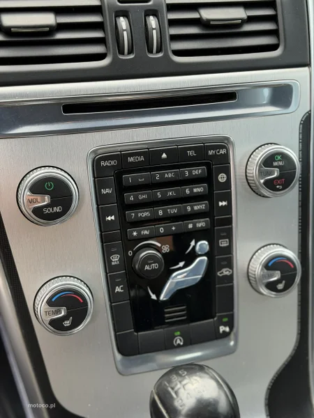 Volvo XC 60 8