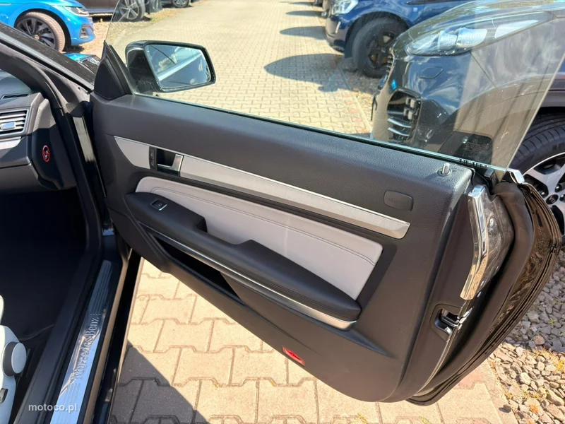 Mercedes-Benz Klasa E W212 E 200 21