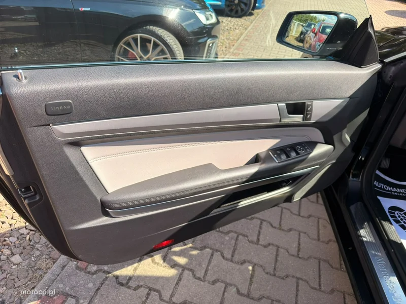 Mercedes-Benz Klasa E W212 E 200 25
