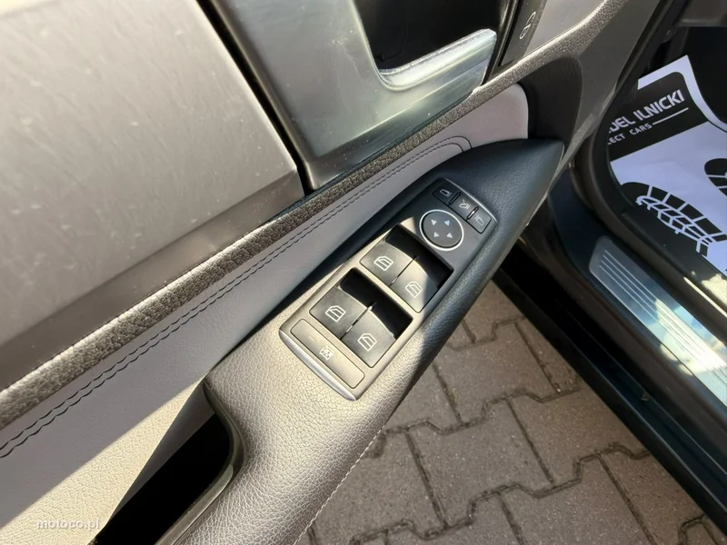 Mercedes-Benz Klasa E W212 E 200 26