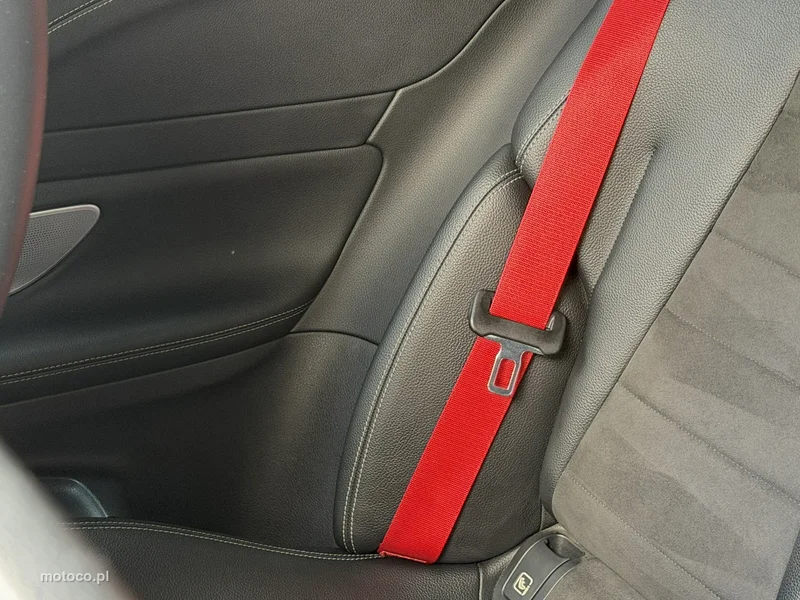 Mercedes-Benz Klasa E W213 E 220 13