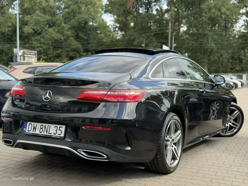 Mercedes-Benz Klasa E W213 E 220 17