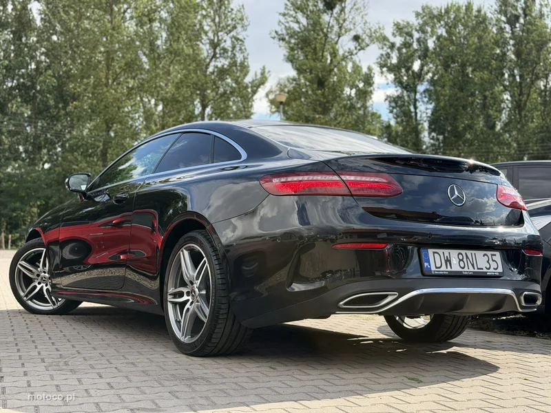 Mercedes-Benz Klasa E W213 E 220 22