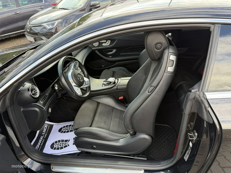 Mercedes-Benz Klasa E W213 E 220 27