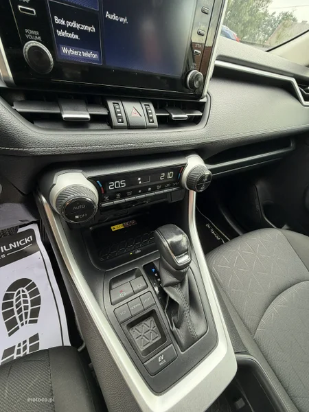 Toyota RAV 4 XA50 21