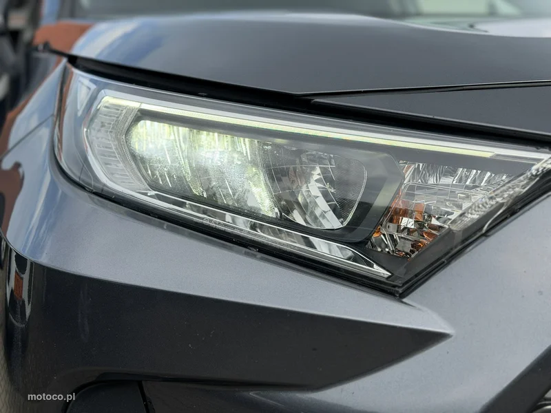 Toyota RAV 4 XA50 4
