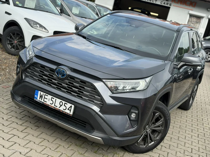 Toyota RAV 4 XA50 6