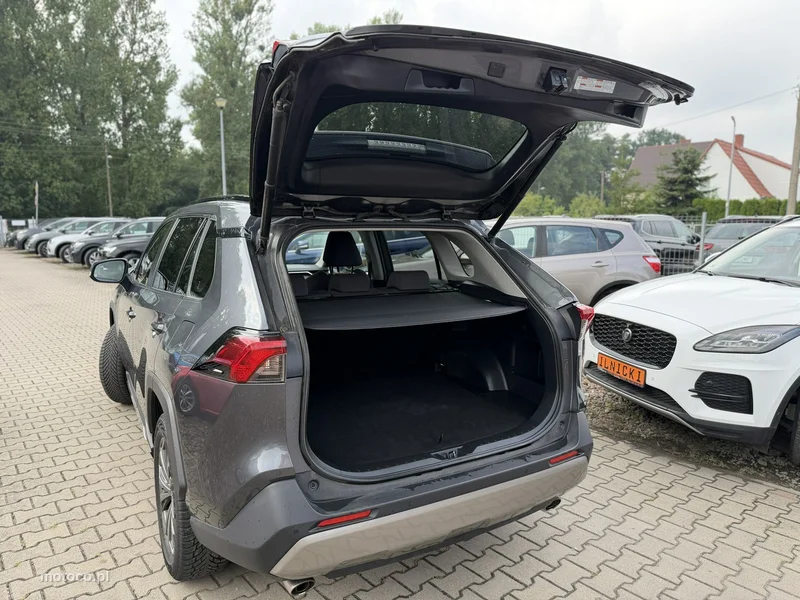 Toyota RAV 4 XA50 9