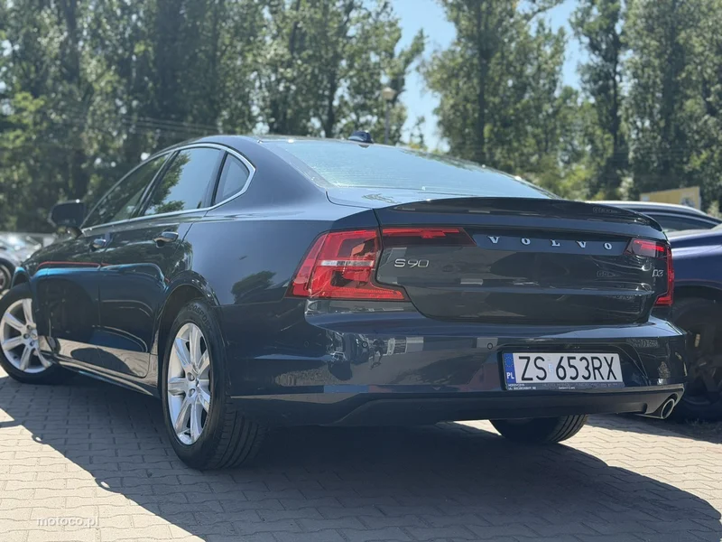Volvo S90 6