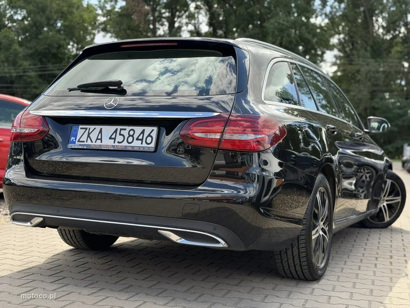 Mercedes-Benz Klasa C W205 C 180 22