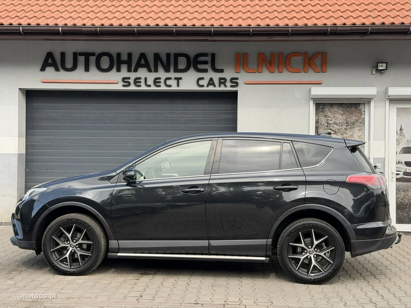 Toyota RAV 4 XA40 15