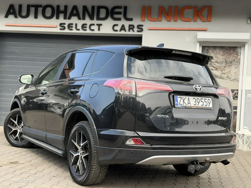 Toyota RAV 4 XA40 17