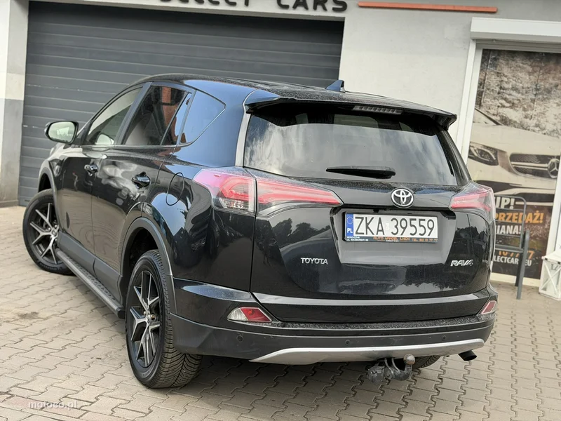 Toyota RAV 4 XA40 18
