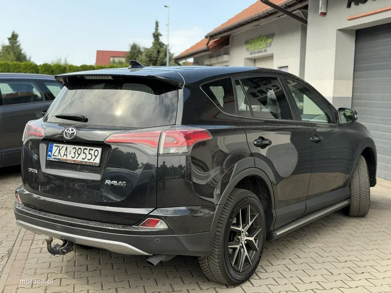 Toyota RAV 4 XA40 21