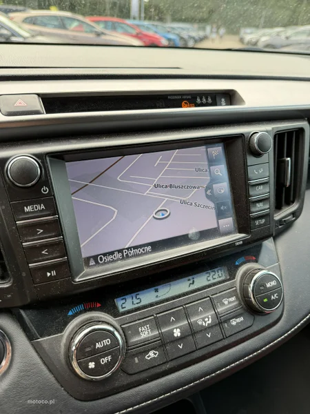 Toyota RAV 4 XA40 10
