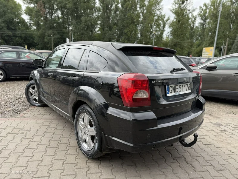 Dodge Caliber 3