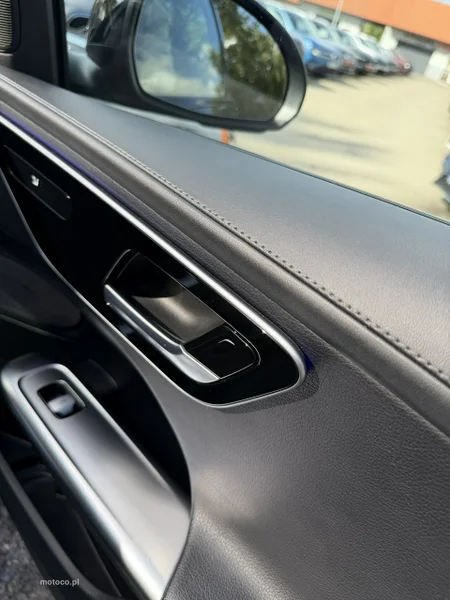 Mercedes-Benz Klasa C W206 C 220 17