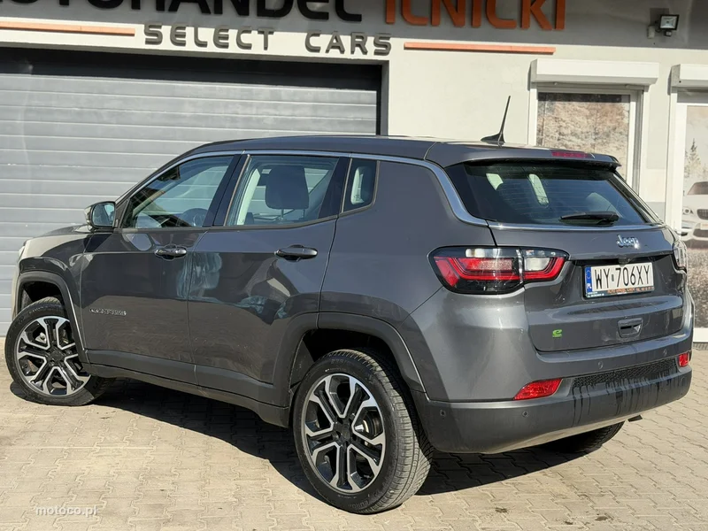 Jeep Compass 20