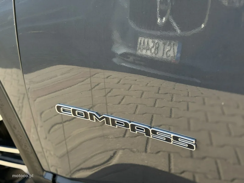Jeep Compass 4
