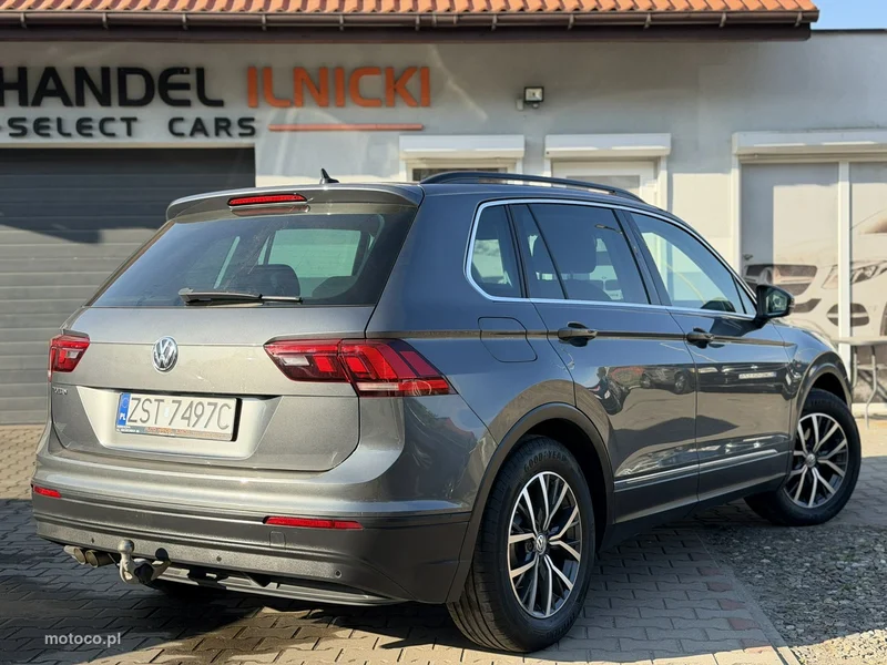 Volkswagen Tiguan AD 15