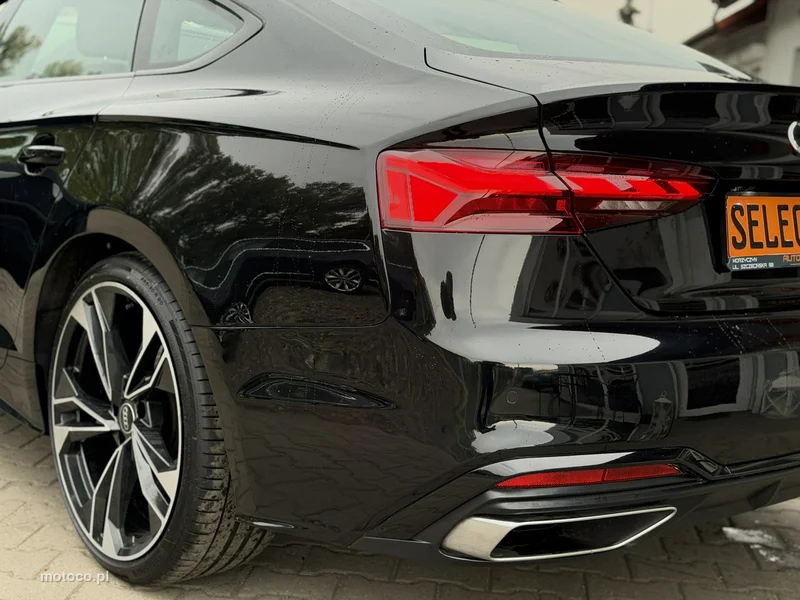 Audi A5 F5 10