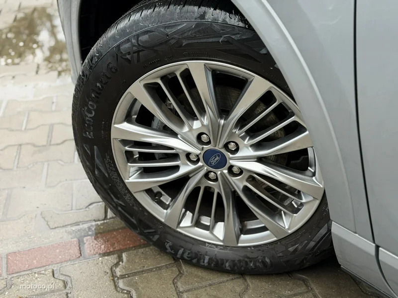 Ford Kuga III 4