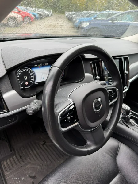 Volvo V90 7