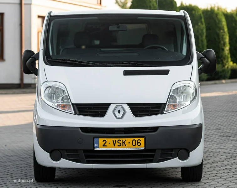 Renault Trafic 10