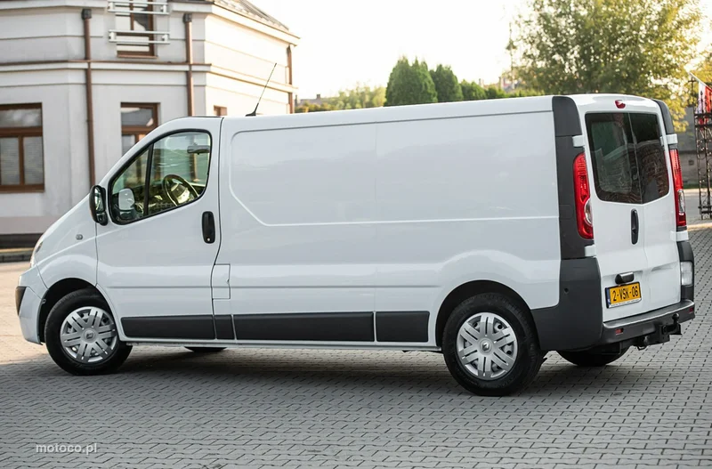 Renault Trafic 12