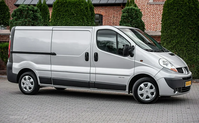 Renault Trafic 13