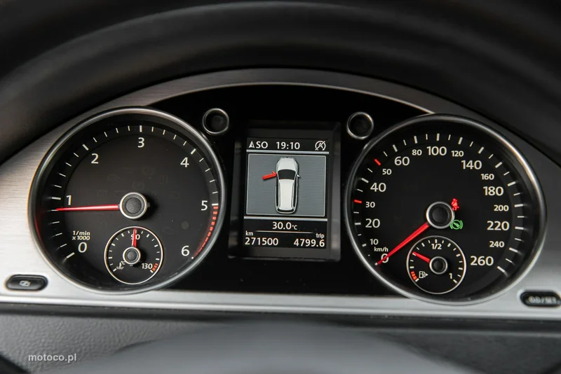 Volkswagen Passat B7 32