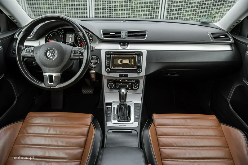 Volkswagen Passat B7 5
