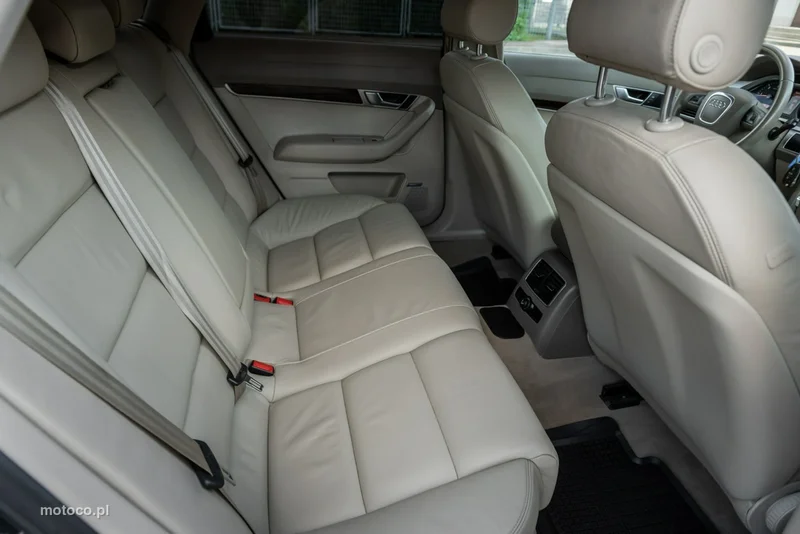 Audi A6 C6 8
