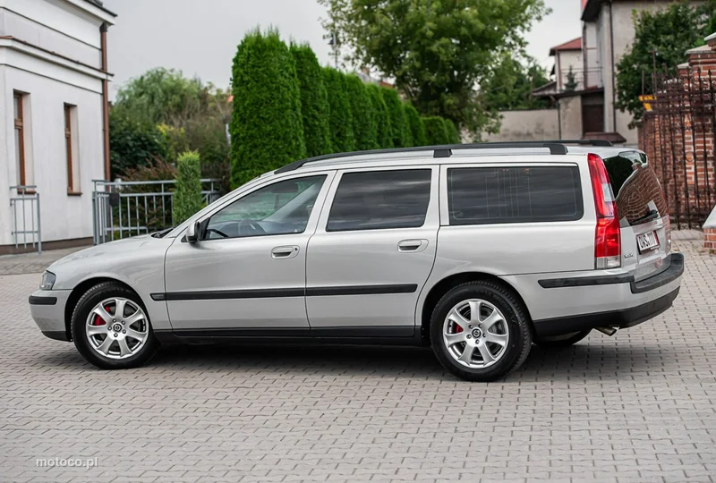 Volvo V70 13