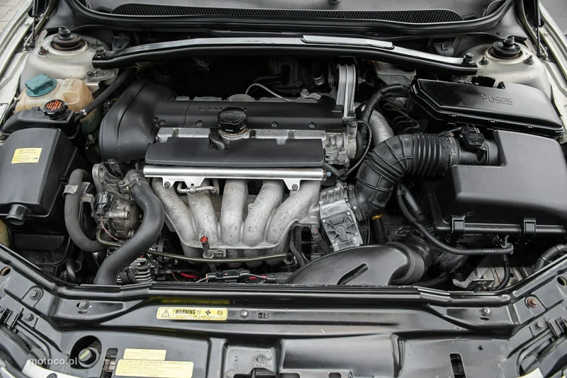 Volvo V70 25