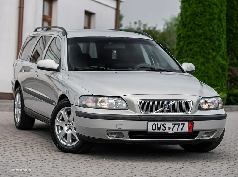 Volvo V70 4