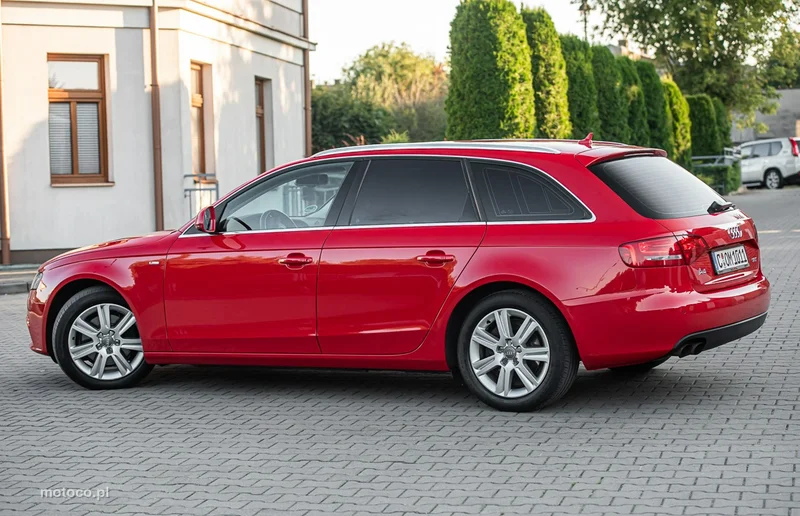 Audi A4 B8 13