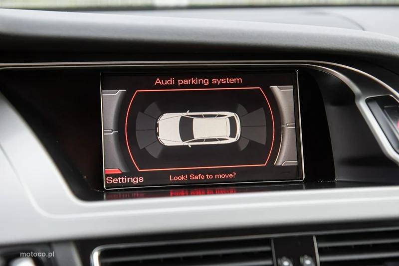 Audi A4 B8 21