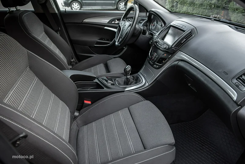 Opel Insignia A 9