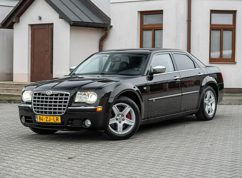 Chrysler 300C 11