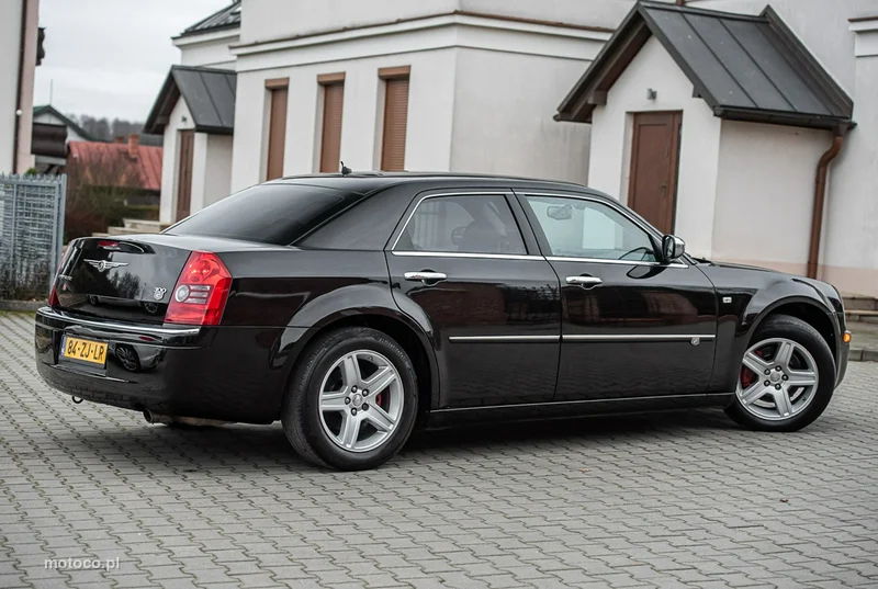 Chrysler 300C 17