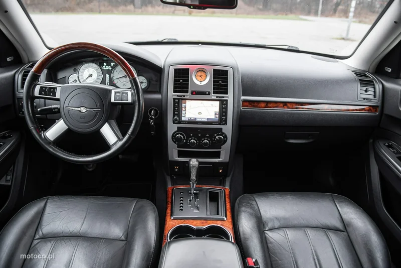Chrysler 300C 5