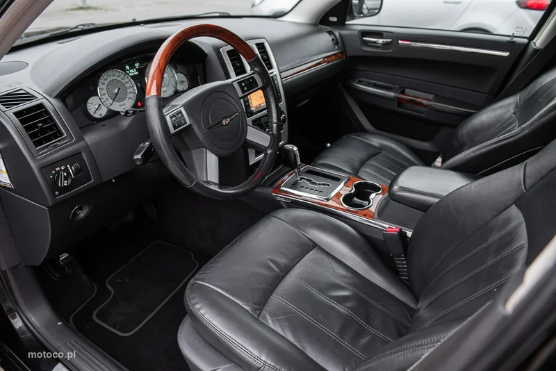 Chrysler 300C 6