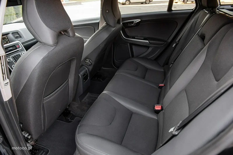Volvo V60 7