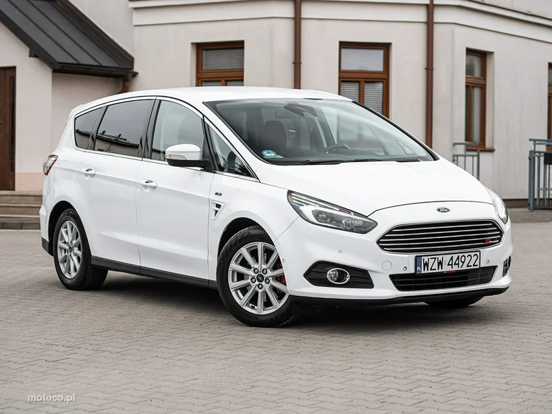 Ford S-Max II 19
