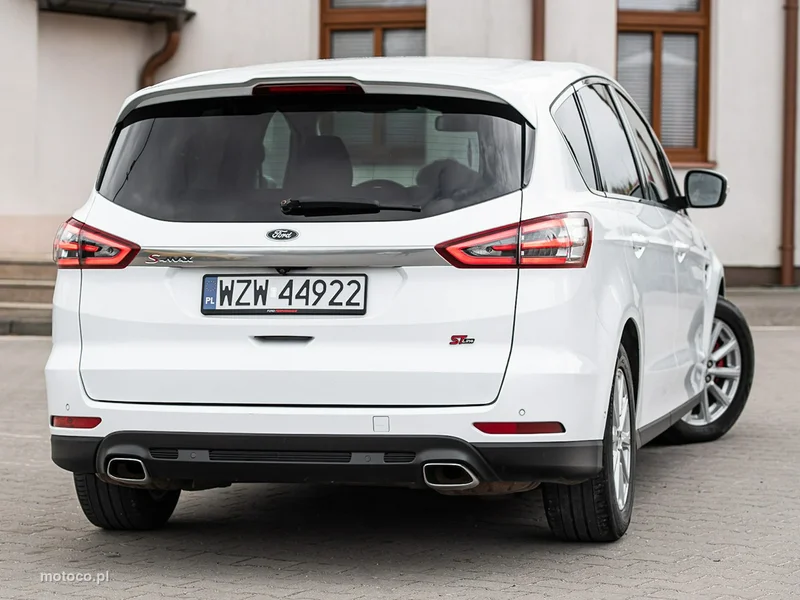 Ford S-Max II 3