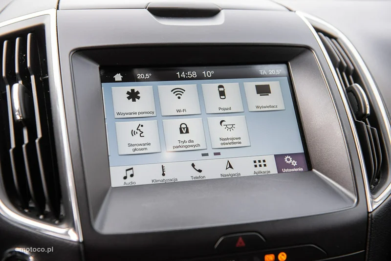 Ford S-Max II 24