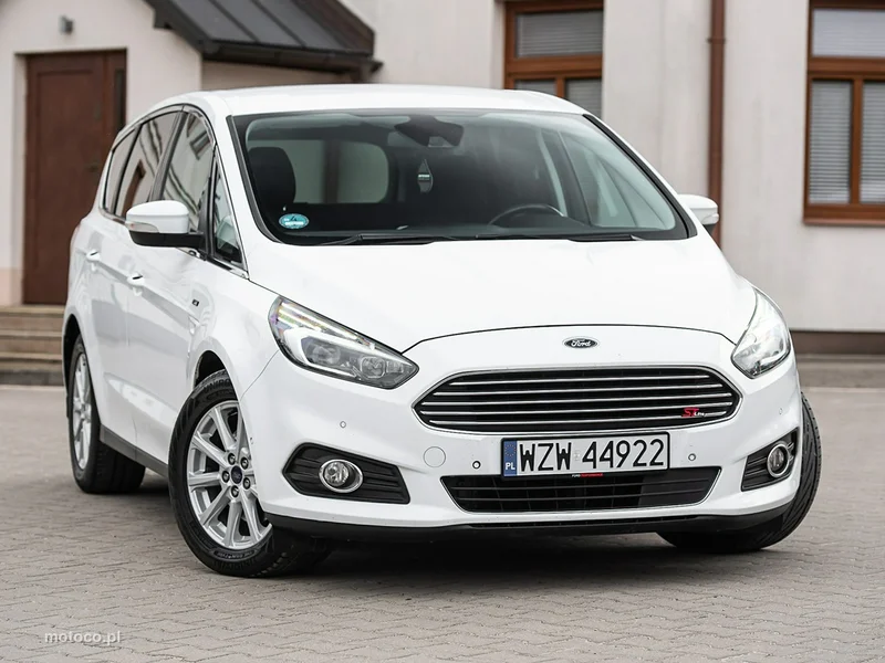 Ford S-Max II 4
