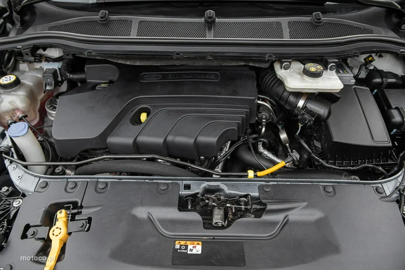 Ford S-Max II 36
